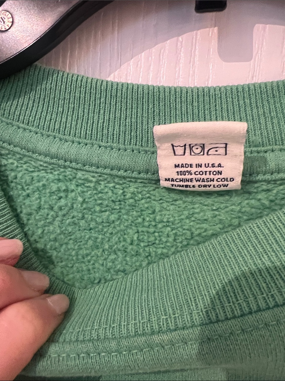 Sporty & Rich Tennis Club Unisex Sweatshirt in Vintage Kelly Green - Picture 10 of 11